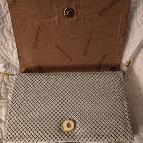 Vintage Whiting and Davis Ivory Mesh Clutch - Picture 2 of 7